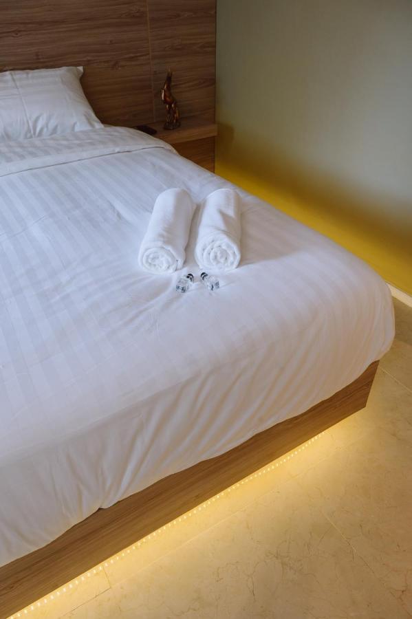 The Cape Hotel Udon Thani Bagian luar foto
