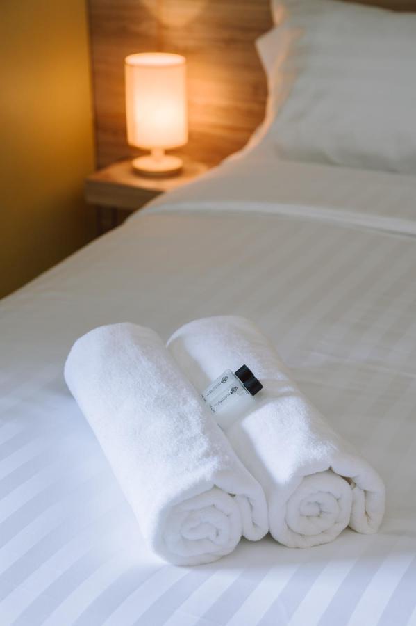The Cape Hotel Udon Thani Bagian luar foto